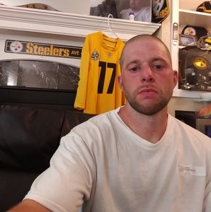 Meet your Posher, Azariah